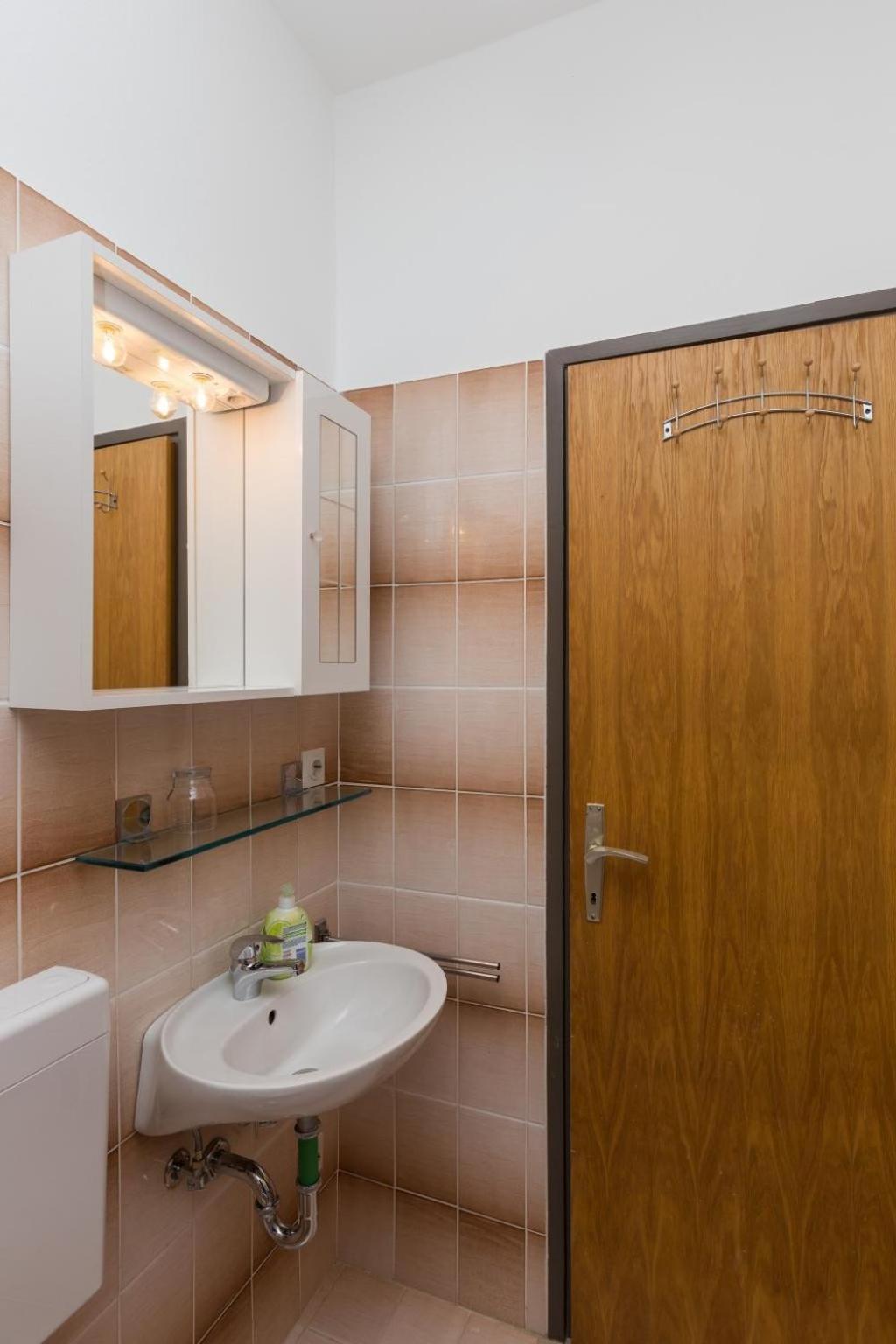 Rooms Villa Basica Saplunara Bilik gambar